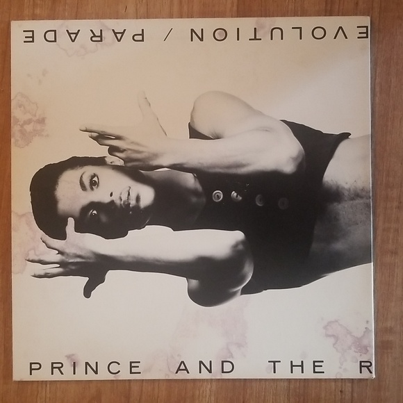 PRINCE AND THE REVOLUTION / PARADE ALBUM - Picture 2 of 4